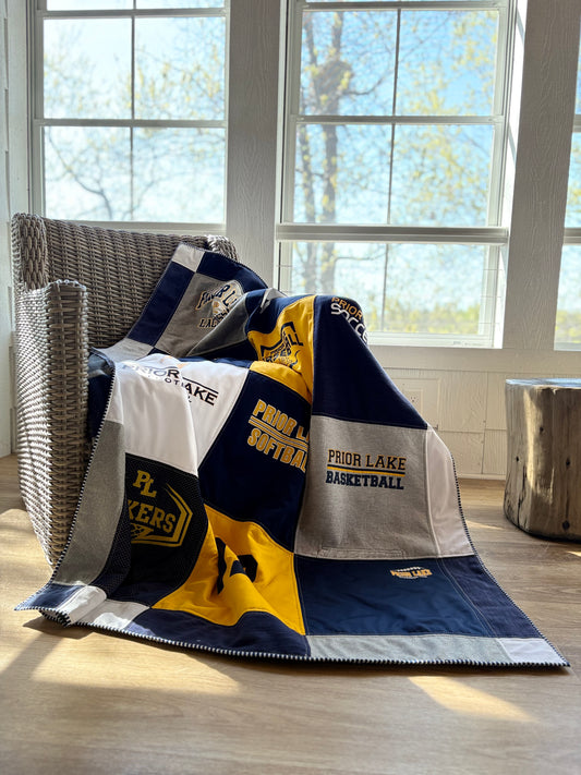 Signature Memory Quilt | 12 squares